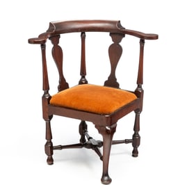 MASSACHUSETTS QUEEN ANNE CORNER CHAIR.