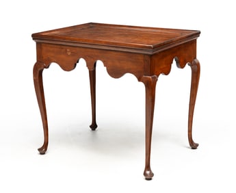 CONNECTICUT QUEEN ANNE TEA TABLE.