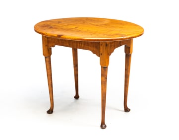 QUEEN ANNE FIGURED MAPLE TEA OR TAVERN TABLE.
