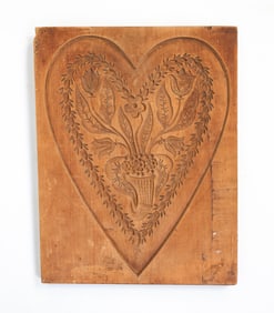 LARGE CARVED MAPLE COOKIE BOARD WITH HEART.