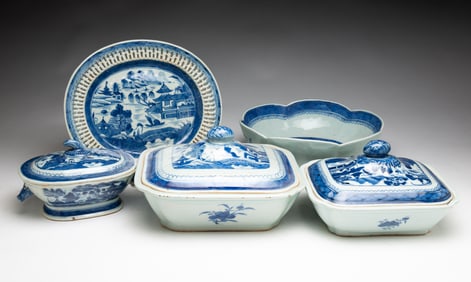 FIVE BLUE AND WHITE CANTON PORCELAIN SERVING ITEMS.