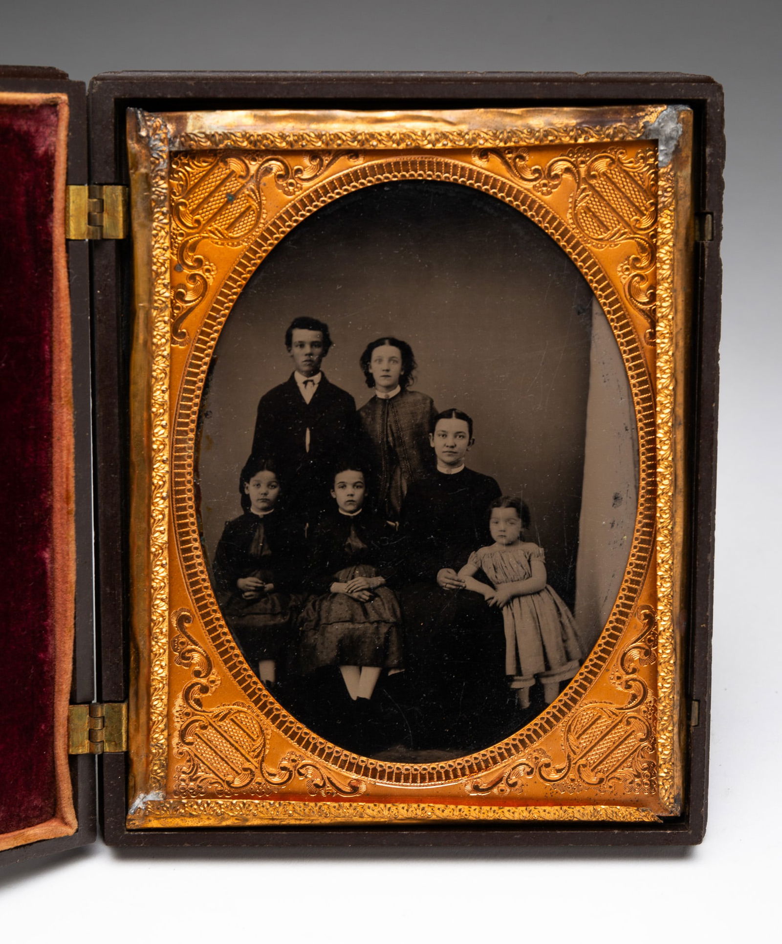 CASED HALF PLATE PORTRAIT IMAGE. (1 of 4)