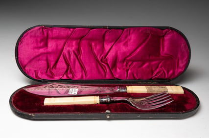 BOXED SHEFFIELD SILVER PLATE SERVING SET.