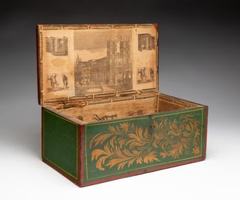 WONDERFUL PAINT DECORATED DOCUMENT BOX IN GREEN.