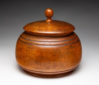 LARGE PEASEWARE LIDDED JAR.