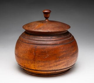 PEASEWARE LIDDED JAR.