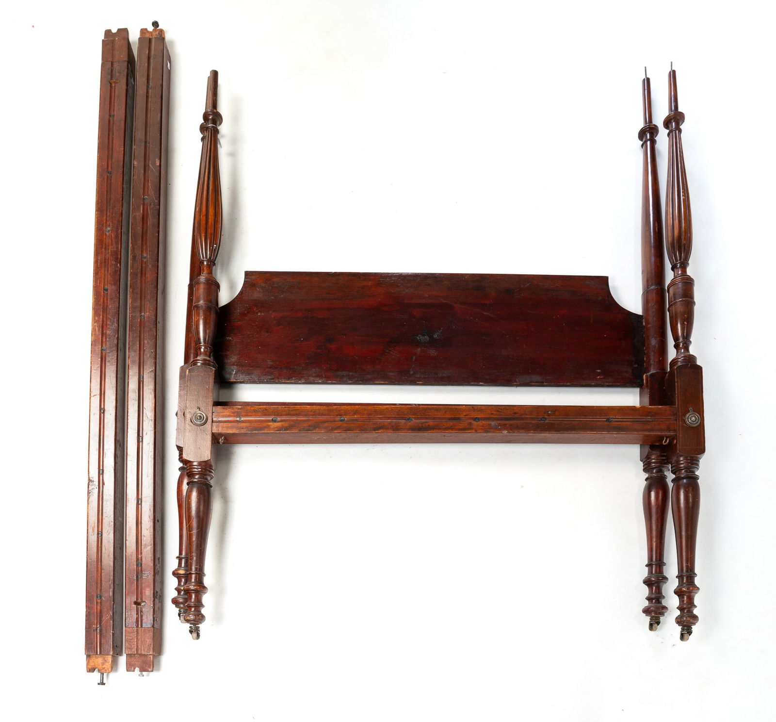 SHERATON FOUR POSTER ROPE BED. (1 of 4)