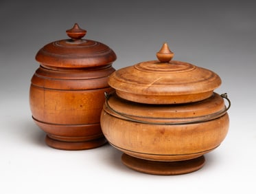TWO MINIATURE PEASEWARE LIDDED CONTAINERS.