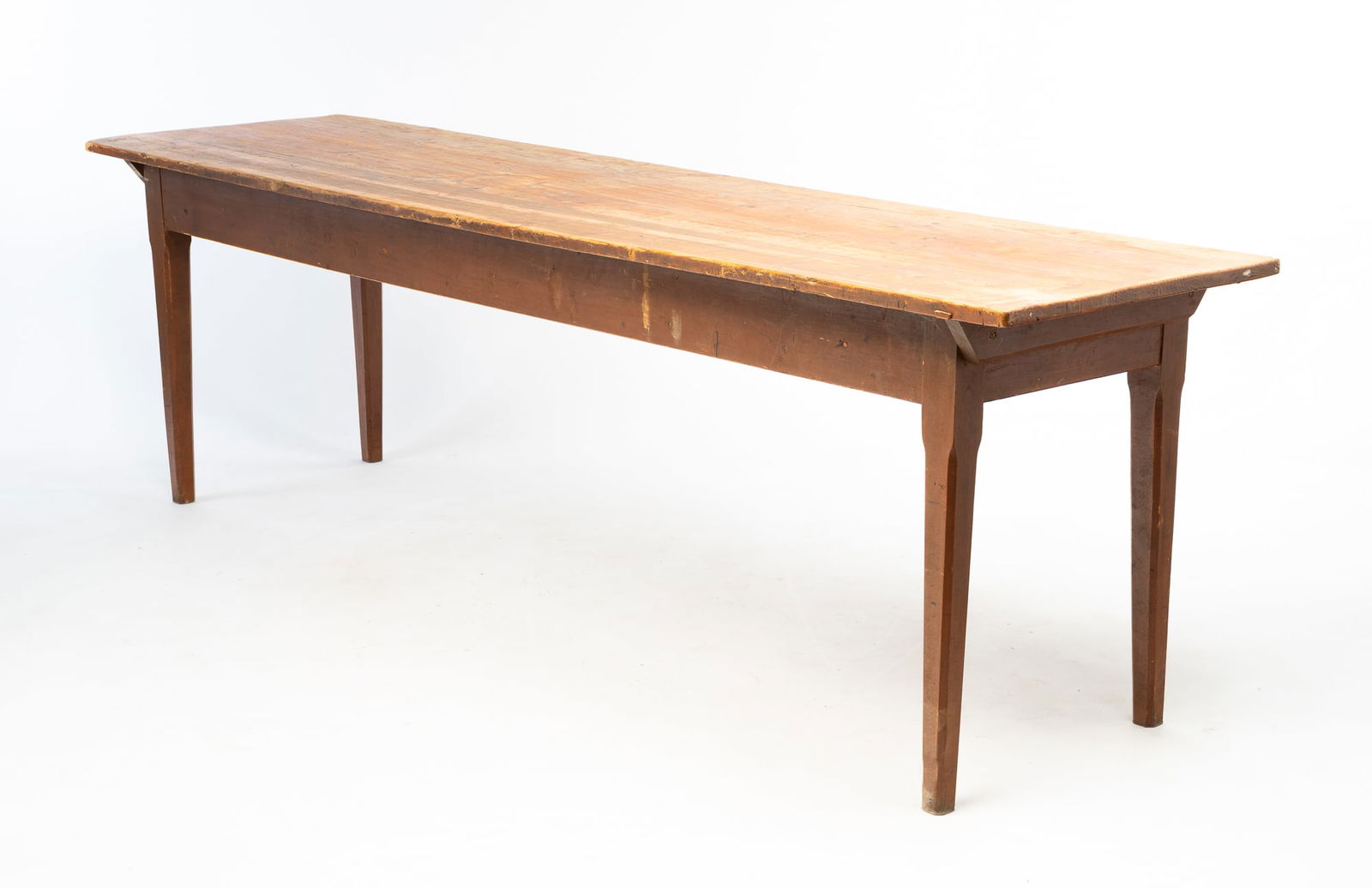 COUNTRY RED PAINTED HARVEST TABLE. (1 of 5)