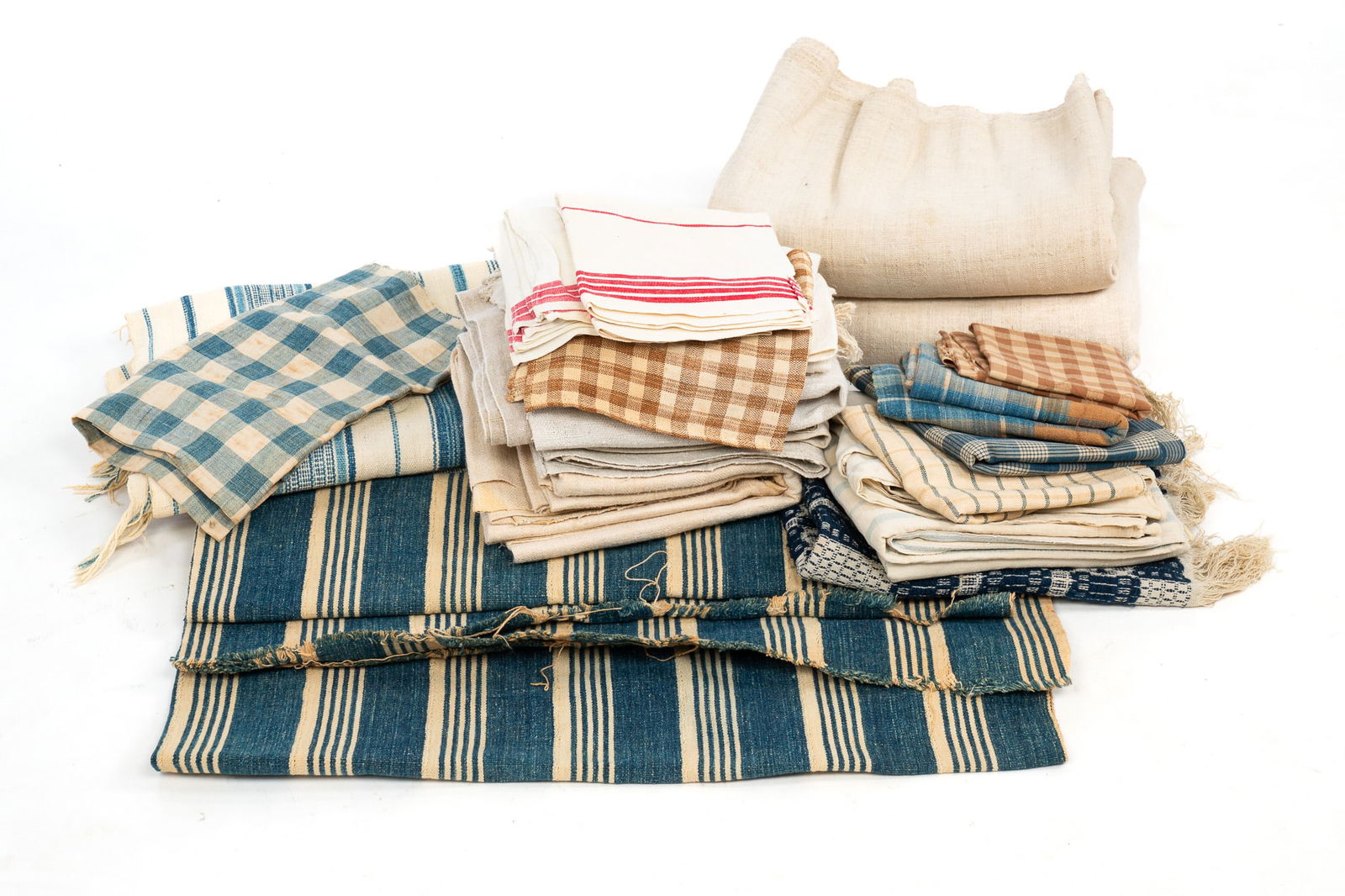 COLLECTION OF HOMESPUN LINEN. (1 of 6)