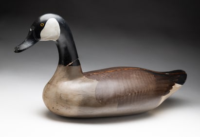 PAINTED CANADIAN GOOSE DECOY.