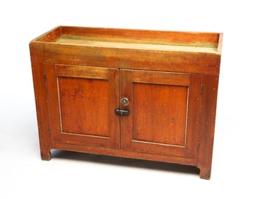 COUNTRY RED AND GREEN PAINTED DRY SINK.