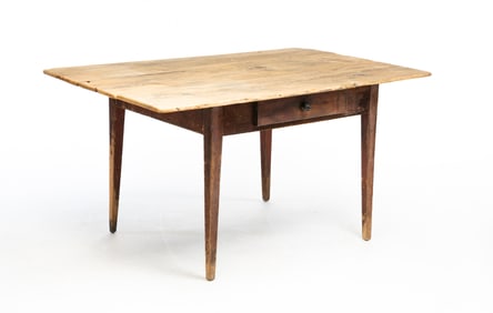 COUNTRY HEPPLEWHITE RED PAINTED TABLE.