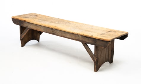 COUNTRY BROWN PAINTED BENCH.