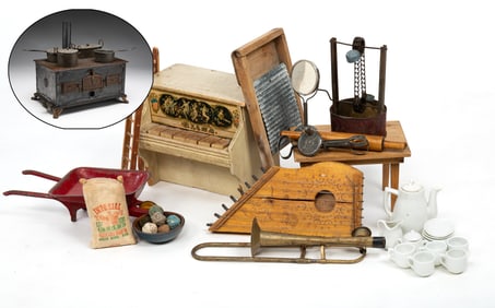 COLLECTION OF MINIATURES AND TOYS.