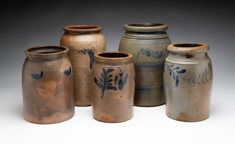 GROUP OF FIVE STONEWARE AND REDWARE JARS.