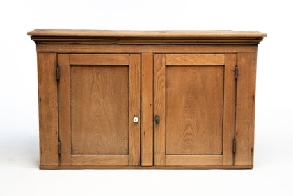 COUNTRY TWO DOOR CUPBOARD TOP.