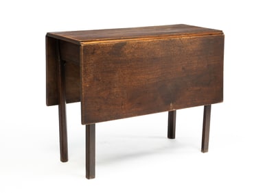 CHIPPENDALE SWING LEG DROP LEAF TABLE.