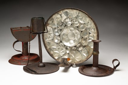 FOUR LIGHTING ITEMS.