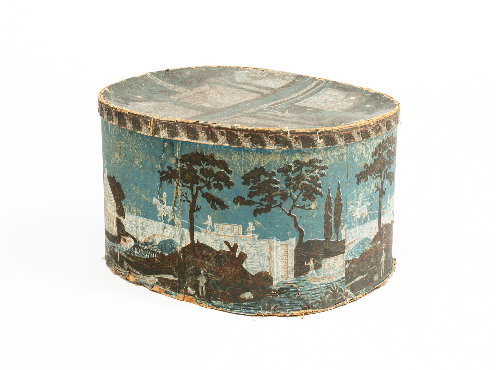 LARGE D.S. GLADDINGS WALLPAPER BAND BOX. (1 of 5)