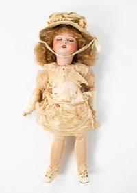 FRENCH TETE JUMEAU BISQUE HEAD DOLL.