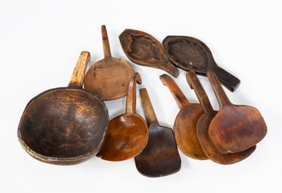 NINE WOOD KITCHEN ITEMS.
