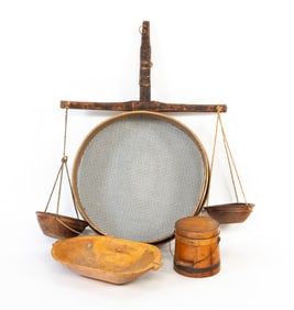 FOUR WOODEN KITCHEN ITEMS.