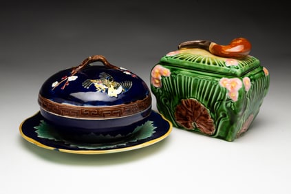 TWO DECORATED MAJOLICA DISHES.