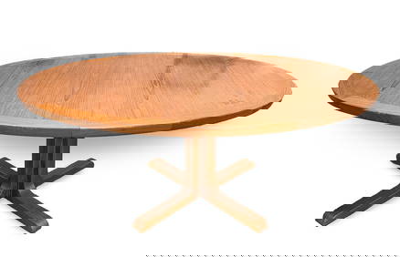 DANISH MODERN OVAL EXTENDABLE DINING TABLE BY SKOVBY. (1 of 4)