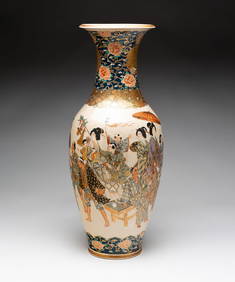 LARGE SATSUMA VASE. (1 of 9)