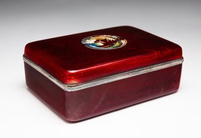 JAPANESE GINBARI CLOISONNE BOX WITH PIGEON BLOOD ENAMEL.