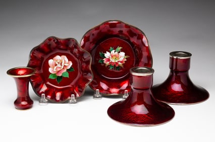 FIVE PIECES OF CLOISONNE.