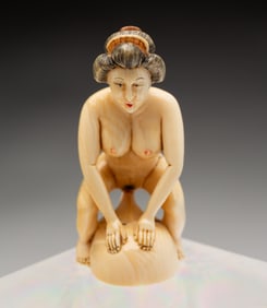 JAPANESE CARVED SHUNGA NETSUKE.