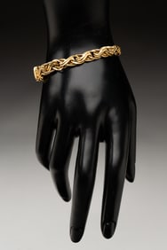 18K YELLOW GOLD BYZANTINE LINK BRACELET.