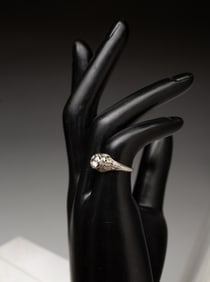 14K WHITE GOLD OPENWORK DIAMOND RING.