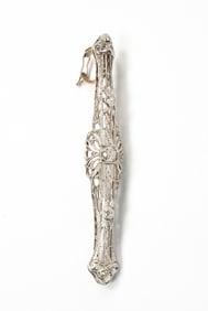 ANTIQUE 14K GOLD AND DIAMOND FILIGREE PENDANT.