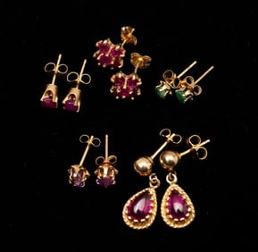 GROUP OF 14K YELLOW GOLD GEMSTONE EARRINGS.