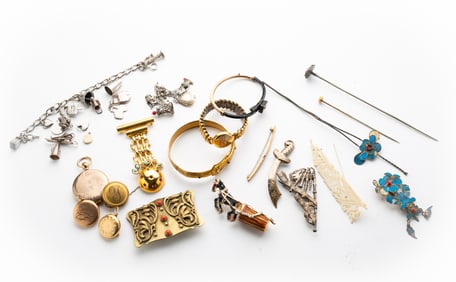 MISC. GROUP OF VINTAGE JEWELRY.