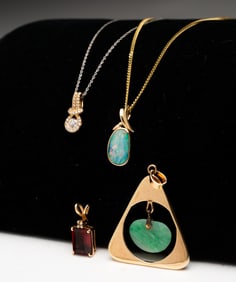 GROUP OF 14K GOLD NECKLACES AND GEMSTONE PENDANTS.