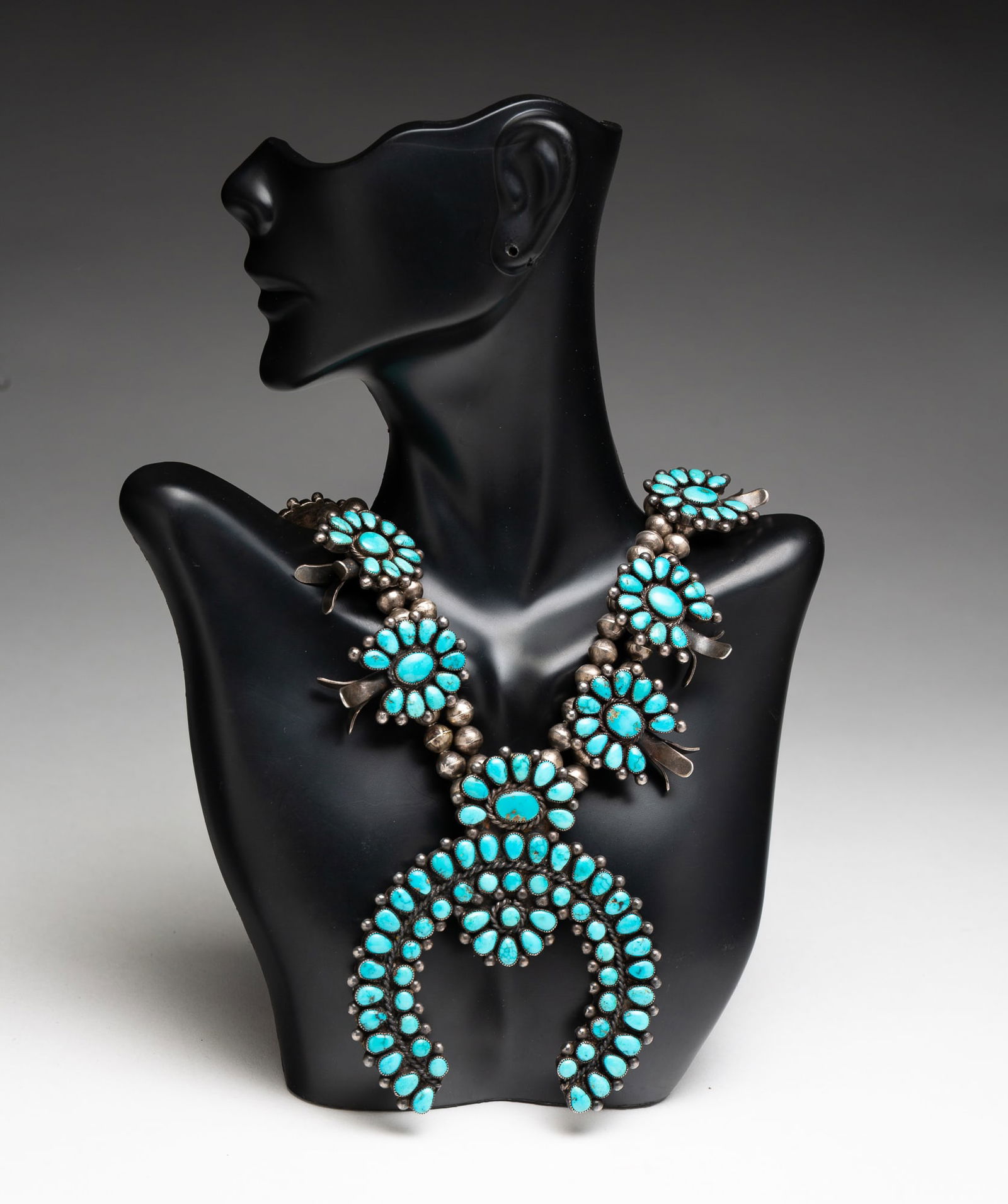 NAVAJO STERLING AND TURQUOISE SQUASH BLOSSOM NECKLACE. (1 of 4)