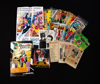 GROUP OF COMICS AND COMIC RELATED EPHEMERA.