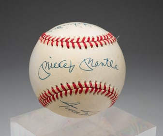 BASEBALL AUTOGRAPHED BY MICKEY MANTLE, DUKE SNIDER, AND WILLIE MAYS.