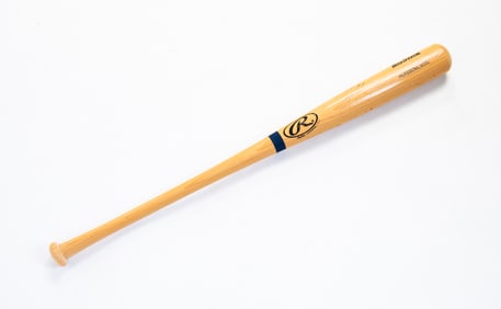 AUTOGRAPHED RAWLINGS ADIRONDACK BASEBALL BAT BY DWIGHT "DOC" GOODEN.
