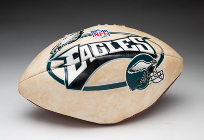 PHILADELPHIA EAGLES COMMEMORATIVE FOOTBALL AUTOGRAPHED BY DONOVAN MCNABB.