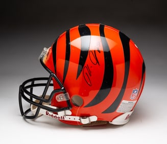 CINCINNATI BENGALS FOOTBALL HELMET AUTOGRAPHED BY RUDI JOHNSON.
