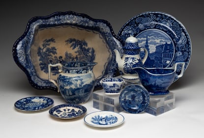 TEN BLUE AND WHITE TRANSFERWARE ITEMS.