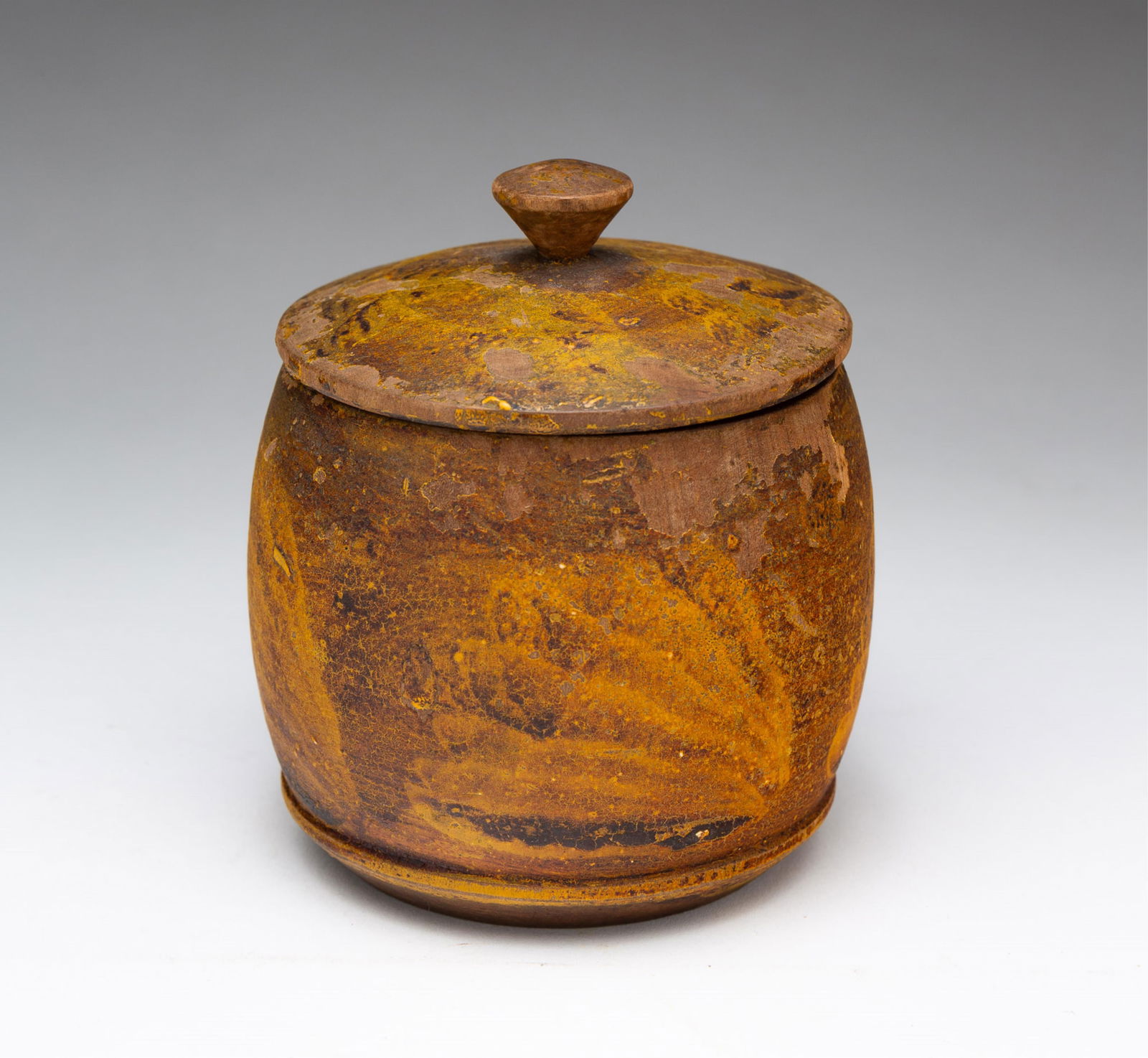DIMINUTIVE PAINT DECORATED TREENWARE COVERED CANISTER (JAR). (1 of 4)