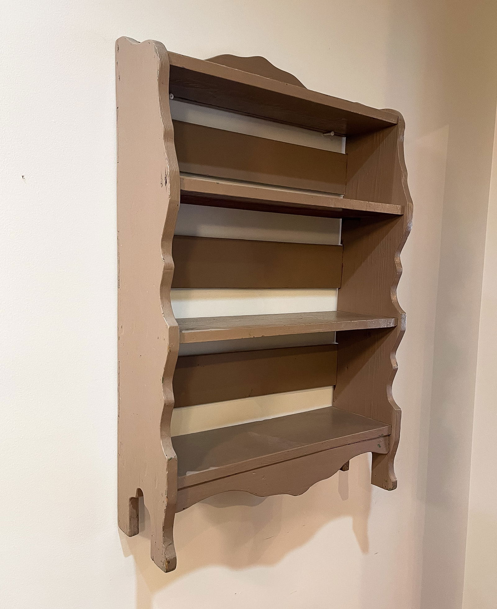 SET OF PAINTED SHELVES. (1 of 3)