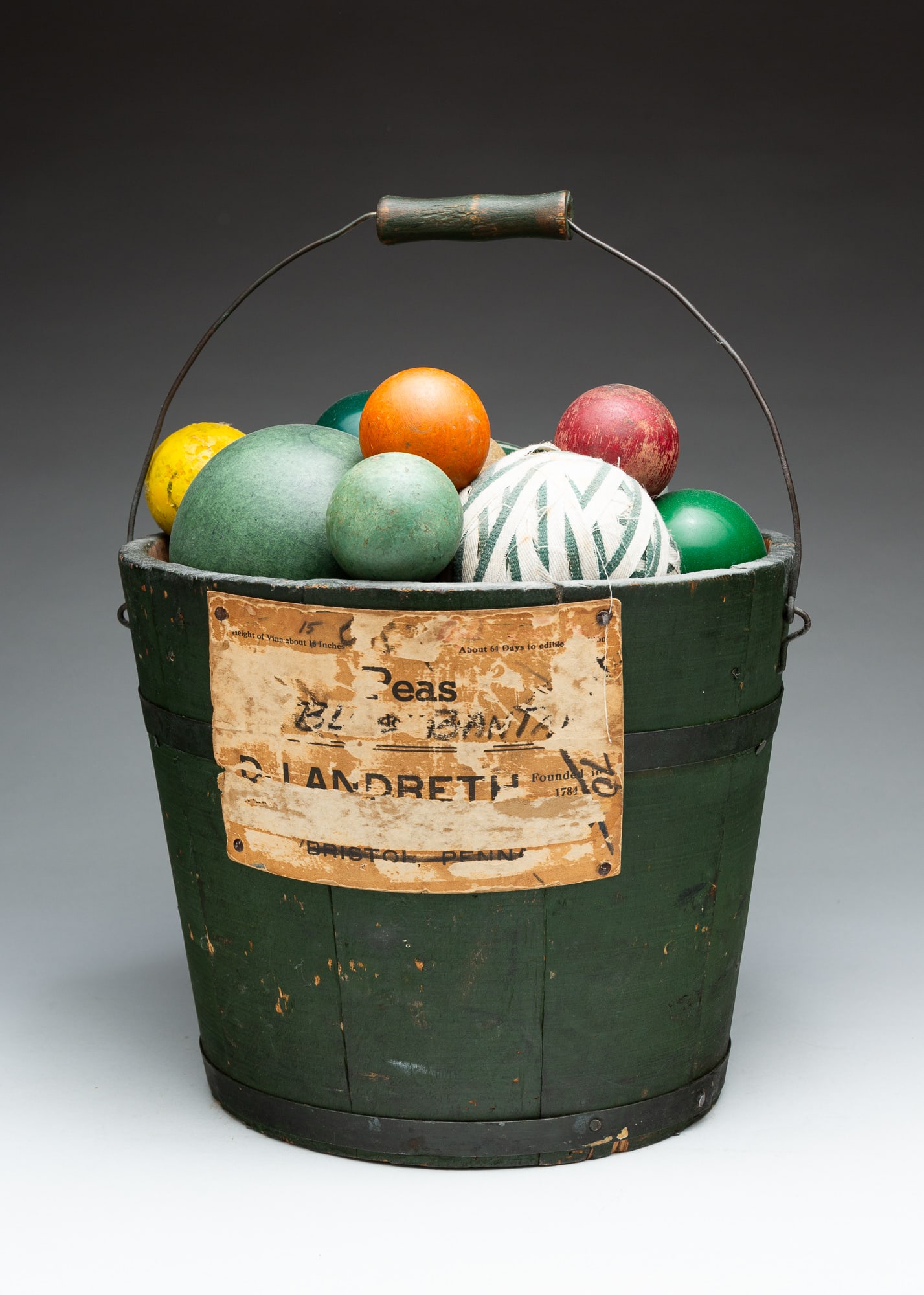 STAVE CONSTRUCTED BUCKET WITH FILLED BALLS. (1 of 5)