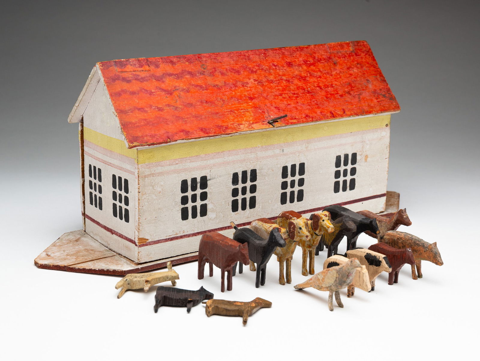 NOAH'S ARK WITH FIGURES. (1 of 5)